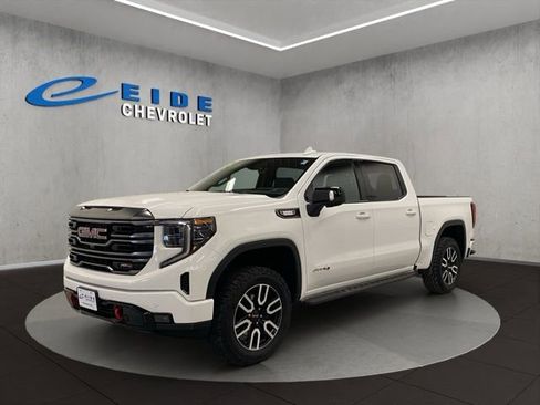 Used 2024 GMC Sierra 1500 AT4 w/ Technology Package image 8