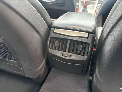 Used 2010 Cadillac CTS Premium RWD image 9
