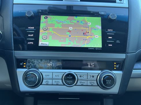 Used 2017 Subaru Outback 3.6R Limited image 4