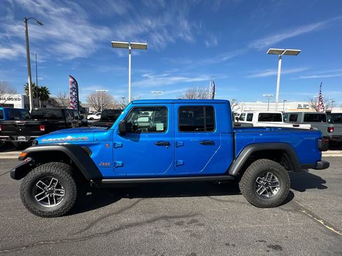 New 2026 Jeep Gladiator Mojave w/ Technology Group AWD/4WD image 3