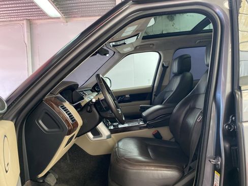Used 2019 Land Rover Range Rover Supercharged AWD/4WD image 24