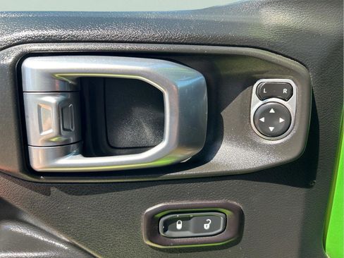 Certified 2018 Jeep Wrangler Unlimited Sport S image 24