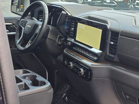 Certified 2023 Chevrolet Silverado 1500 LT AWD/4WD image 9