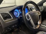 Used 2013 Chrysler 300 C image 4