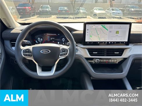 Used 2025 Ford Explorer Active image 31