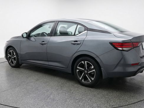 Used 2025 Nissan Sentra SV FWD image 6