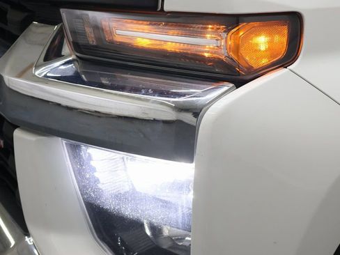 Used 2022 Chevrolet Silverado 3500 LT w/ Convenience Package image 28