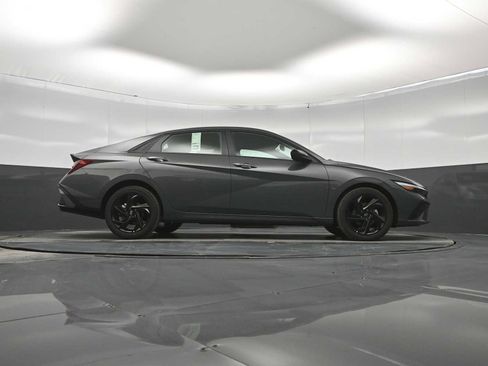 New 2026 Hyundai Elantra Sport FWD image 39
