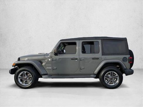 Used 2018 Jeep Wrangler Unlimited Sahara w/ Cold Weather Group image 9