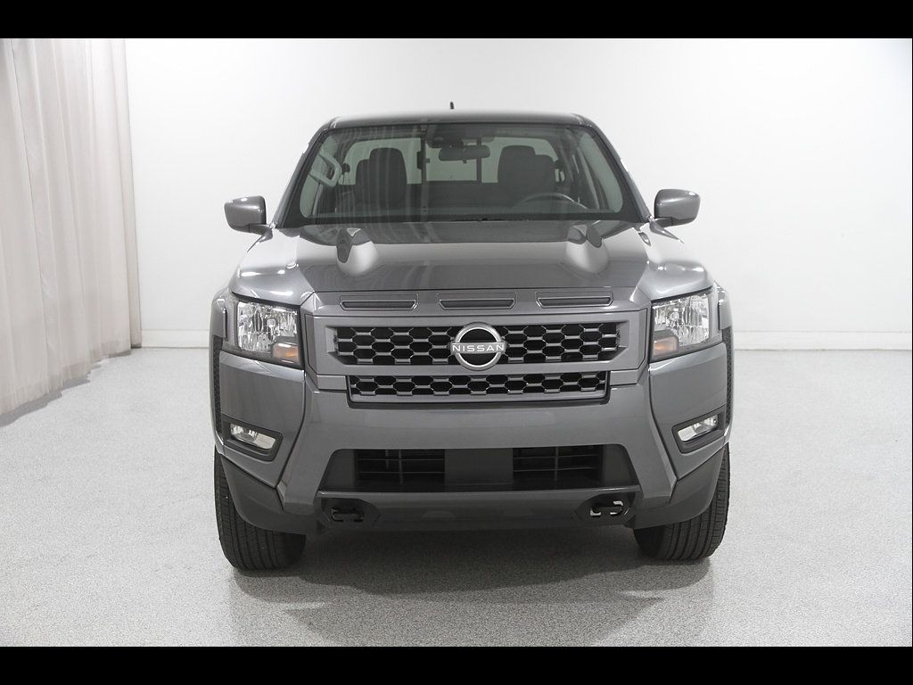 Used 2025 Nissan Frontier SV w/ SV Convenience Package AWD/4WD image 2