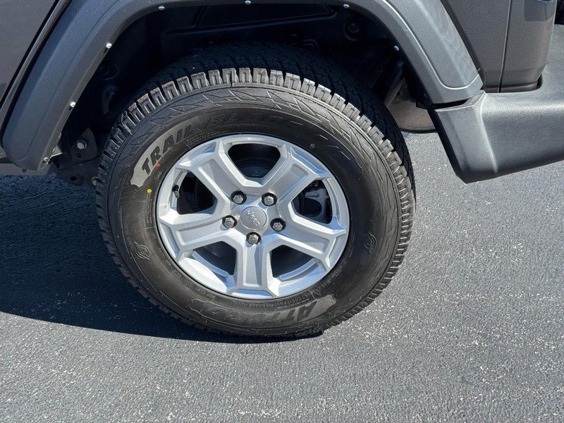 Used 2023 Jeep Wrangler Unlimited Sport AWD/4WD image 7