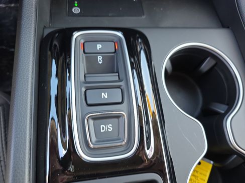 New 2025 Honda Pilot Touring image 24