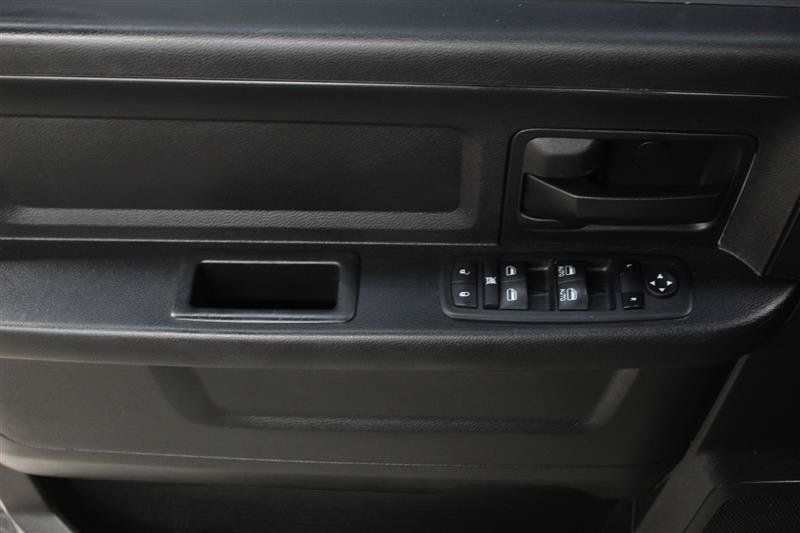 Used 2014 RAM 1500 Express AWD/4WD image 15