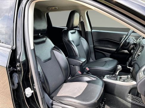 Used 2018 Jeep Compass Latitude w/ Popular Equipment Group AWD/4WD image 33