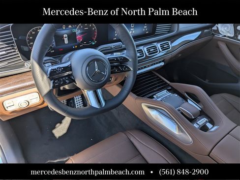 New 2026 Mercedes-Benz GLS 580 4MATIC image 8