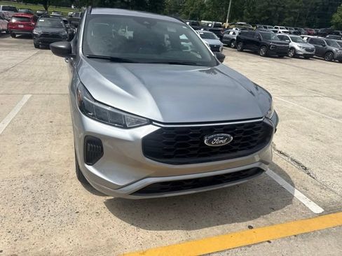 Used 2024 Ford Escape ST-Line FWD image 5