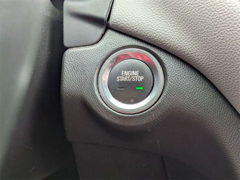 Used 2023 Chevrolet Equinox LT image 24