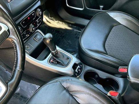 Used 2020 Jeep Compass Latitude w/ Popular Equipment Group image 14