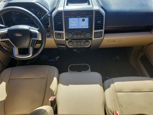 Used 2017 Ford F150 Lariat image 14