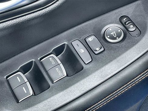 New 2026 Honda HR-V Sport image 12