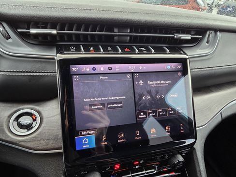 Used 2024 Jeep Grand Cherokee Limited image 22