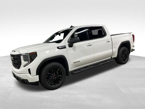 Certified 2024 GMC Sierra 1500 Elevation w/ LPO, Elevation Black Package AWD/4WD image 5