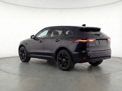 Used 2022 Jaguar F-PACE S image 4