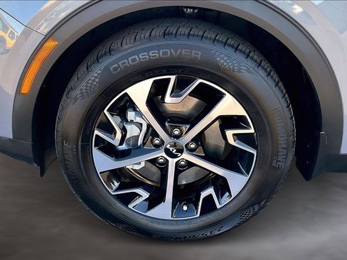 Used 2023 Kia Sportage EX image 34