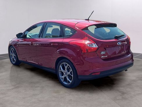 Used 2014 Ford Focus SE w/ Equipment Group 201A FWD image 6