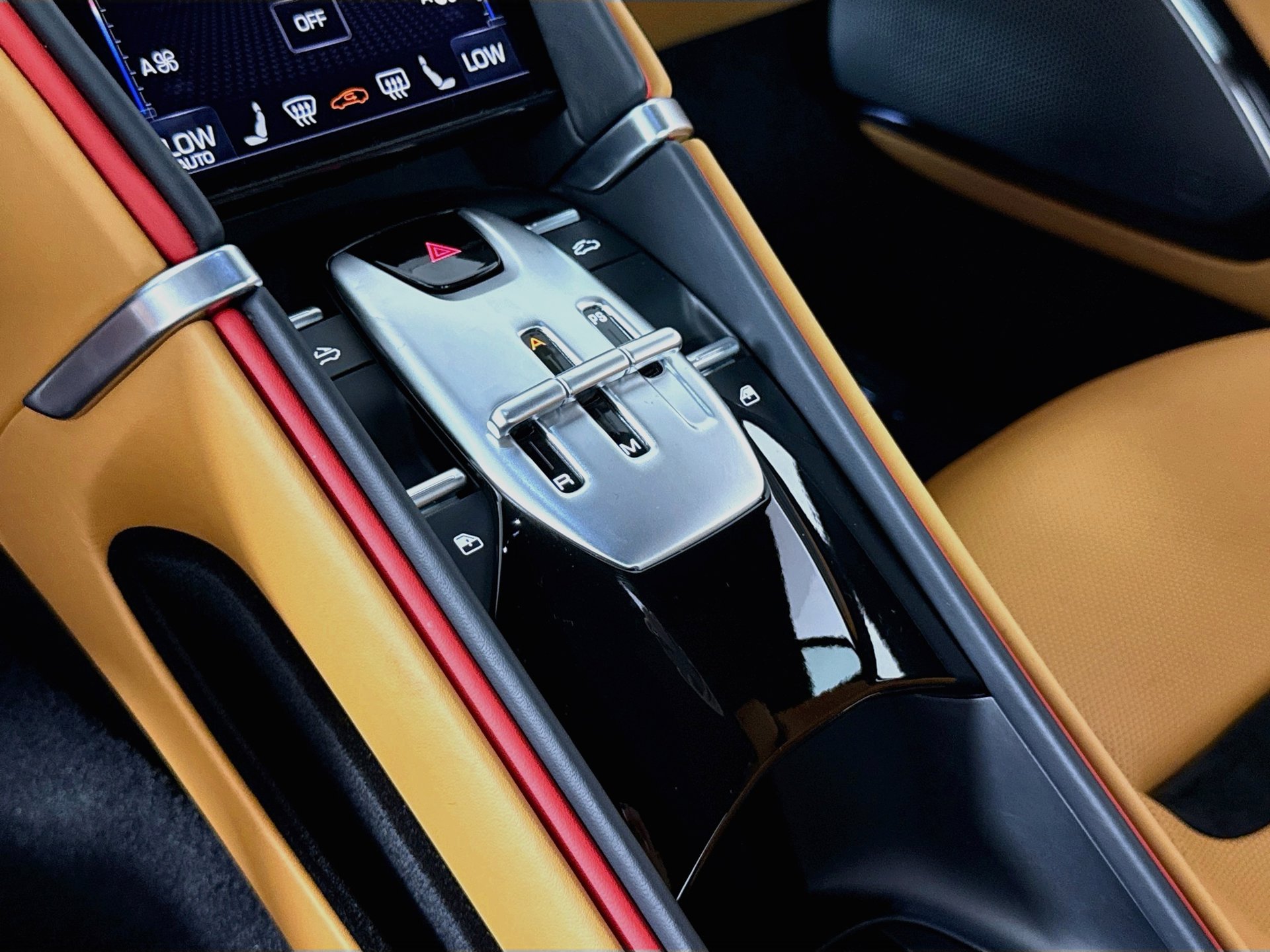 Certified 2024 Ferrari Roma Spider RWD image 15