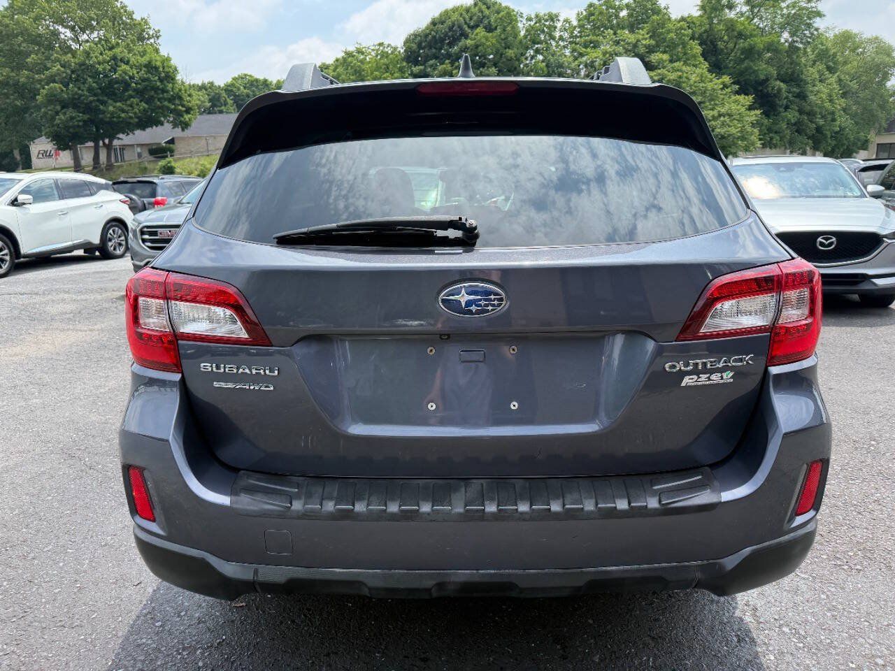 Used 2016 Subaru Outback 2.5i Limited AWD/4WD image 6