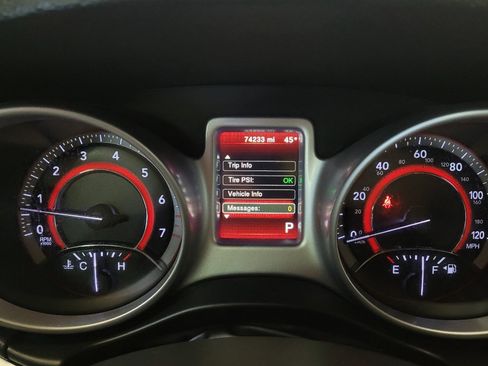 Used 2020 Dodge Journey SE w/ SE Popular Equipment Group FWD image 23
