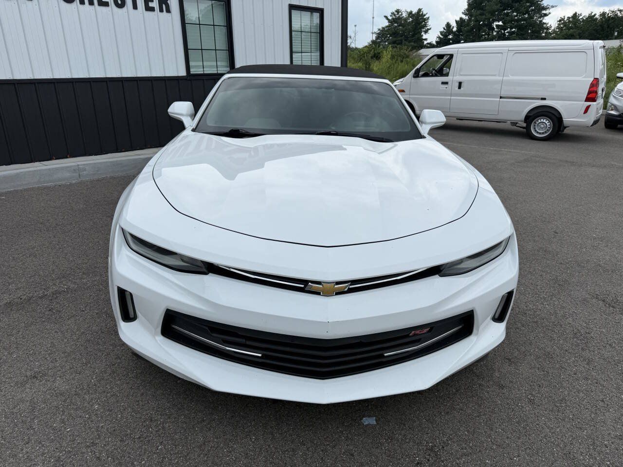 Used 2016 Chevrolet Camaro LT RWD image 2