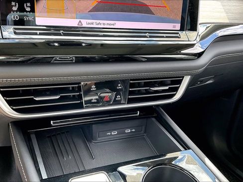 Certified 2026 Volkswagen Atlas SEL Premium R-Line image 16