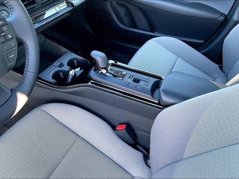 New 2026 Toyota Prius LE image 8