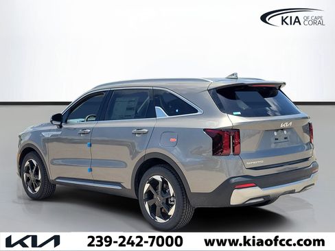New 2026 Kia Sorento EX FWD image 4
