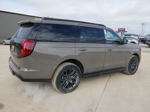 New 2026 Ford Expedition Platinum w/ Stealth Appearance Package image 4
