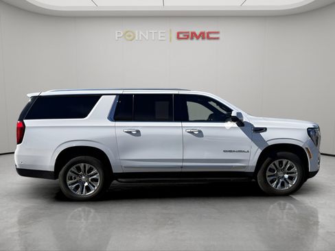 Used 2025 GMC Yukon XL Denali AWD/4WD image 2