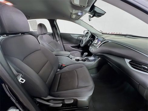 Used 2023 Chevrolet Malibu LT image 36