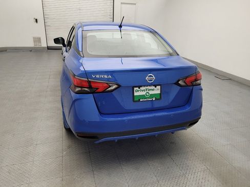 Used 2021 Nissan Versa S FWD image 6