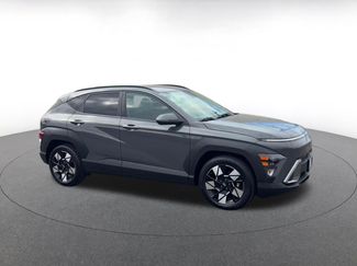 Used 2025 Hyundai Kona SEL video 2