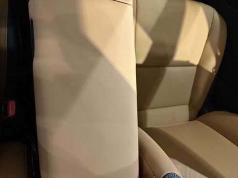 Used 2025 Lexus ES 300h w/ Premium Package image 21