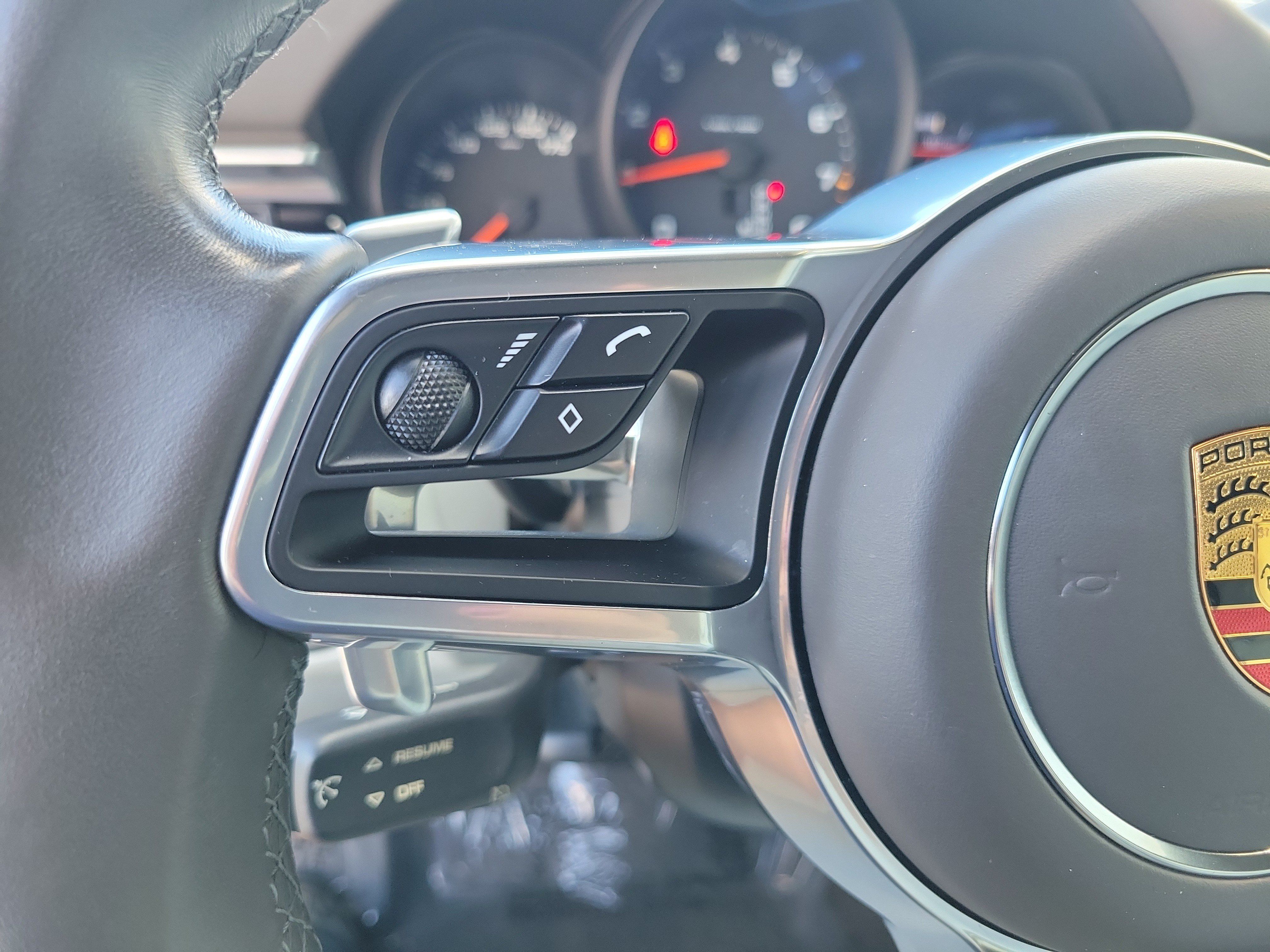 Used 2021 Porsche Macan AWD/4WD image 28