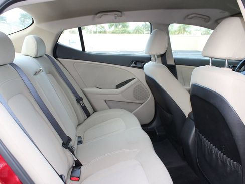 Used 2011 Kia Optima LX w/ Convenience Pkg FWD image 18