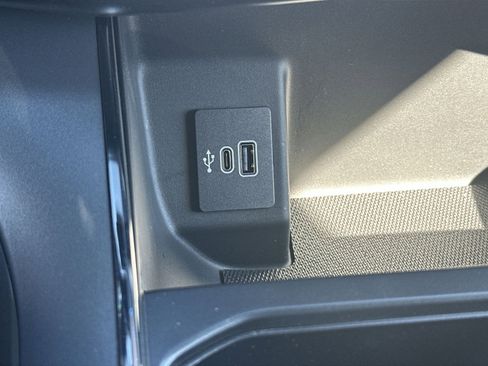 New 2025 Ford F150 Lightning Flash image 28