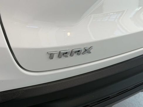 Certified 2024 Chevrolet Trax LS FWD image 6