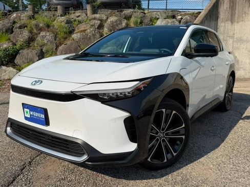Used 2024 Toyota bZ4X AWD w/ Weather Package image 1