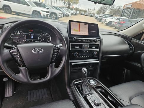 Used 2024 INFINITI QX80 Luxe image 16