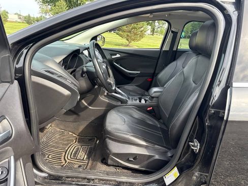 Used 2013 Ford Focus Titanium FWD image 15