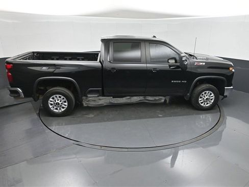 Used 2024 Chevrolet Silverado 2500 LT w/ Z71 Off-Road Package image 26